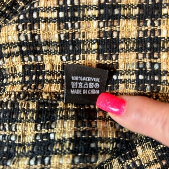 On Trend Odiva Faux Fur Tweed Poncho w/ Faux Fur Collar and Faux Leather Piping - Picture 10 of 10